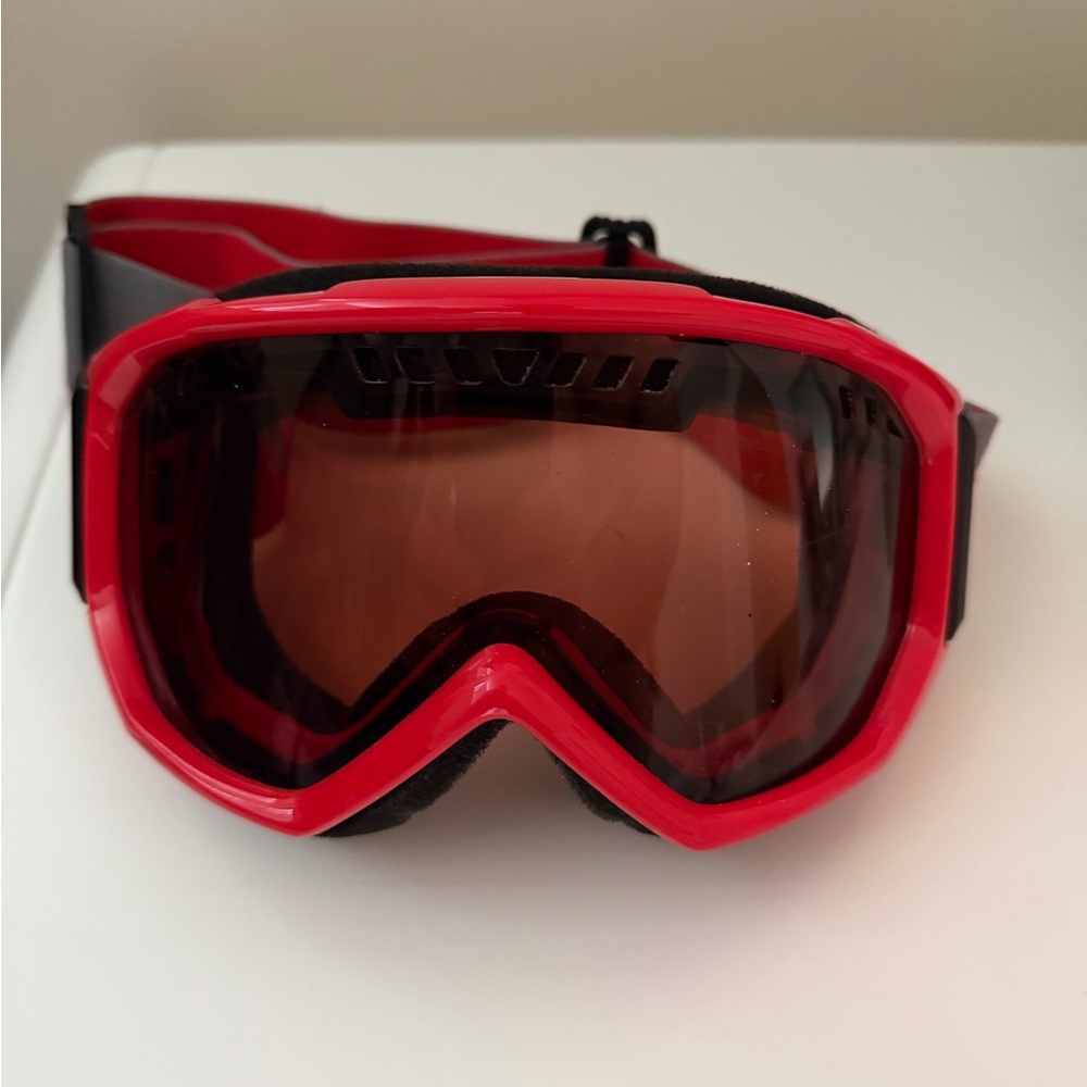 SMITH Red and Black Ski Goggles